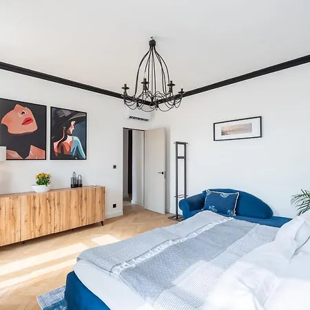 Luxury Apartment With A Balcony And A Terrace Prague Exterior photo